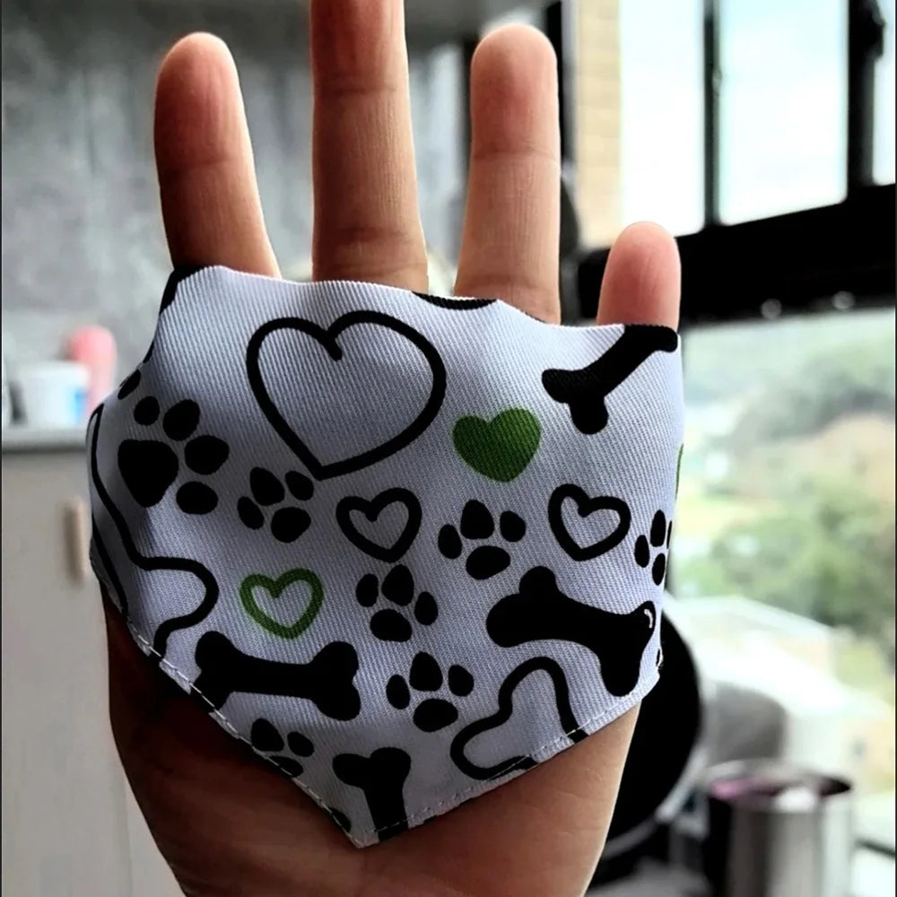 Sweet Print Puppy Dog Collar Bandana for Small Dogs Pet Cat Triangular Bandage Chihuahua Gota Bibs mascotas Grooming Accessories